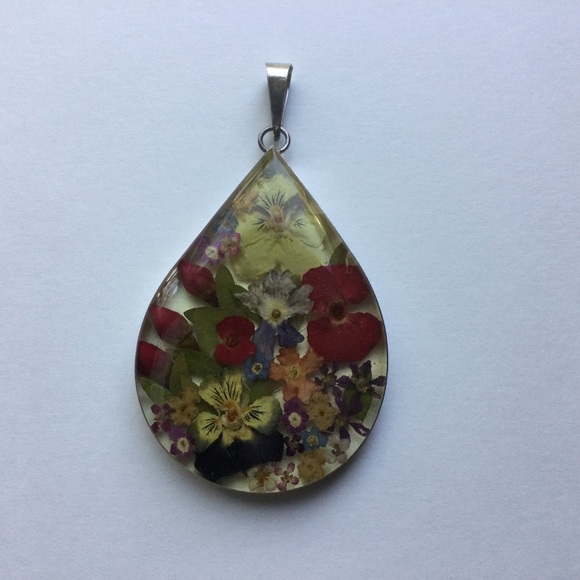 Teardrop Acrylic Flower Necklace Pendant W/ Sterling Silver - Picture 1 of 8